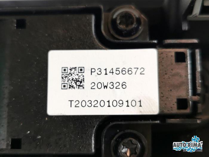 Kachel Bedieningspaneel van een Volvo XC40, Gebruikt, -, -, Ophalen of Verzenden