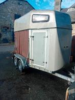 Van 2 chevaux Édouard année  2000, Animaux & Accessoires, Chevaux & Poneys | Semi-remorques & Remorques