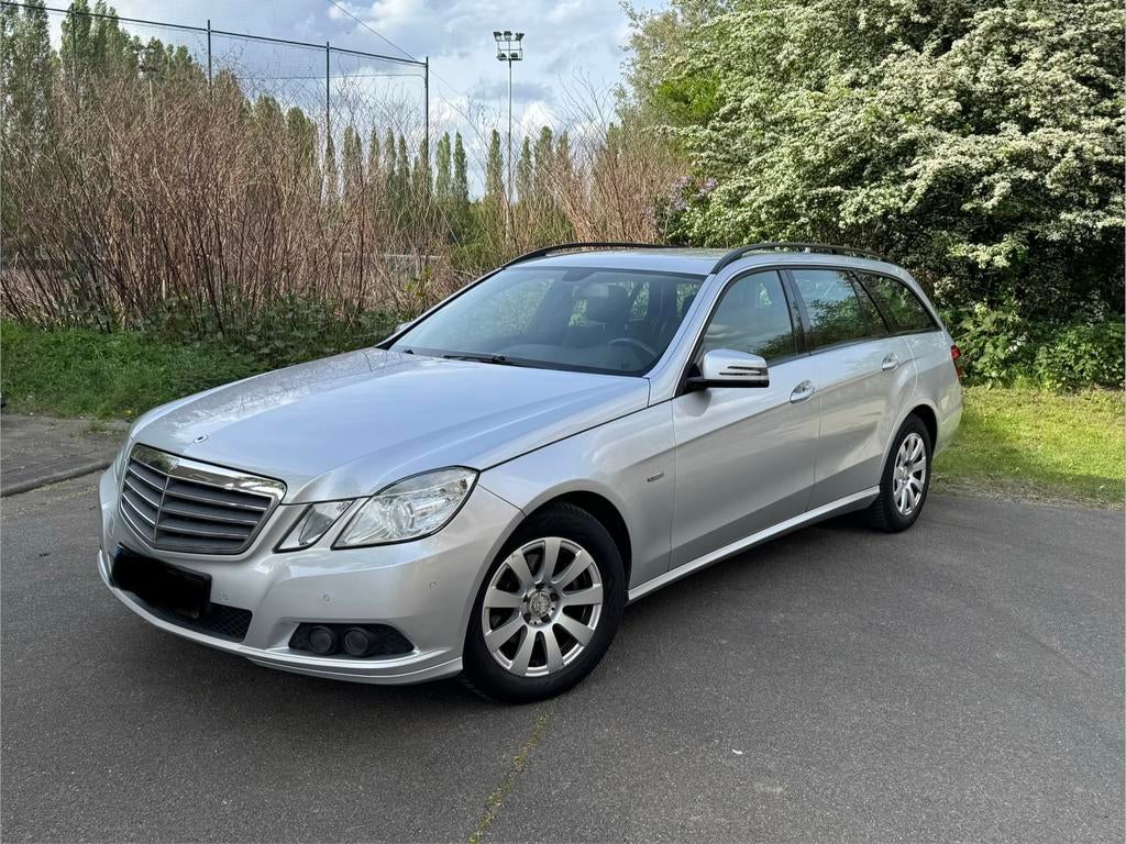 Mercedes E200Cdi 100kw elegance Euro 5, Auto's, Euro 5, Zwart, Leder, 5 deurs