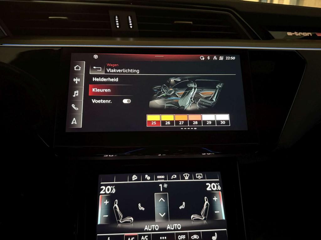 Audi Q8 e-tron 313PK BLACK EDITION * MATRIX * CAM * CAR PLAY, Auto's, Automaat, 230 kW, Gebruikt, Zwart