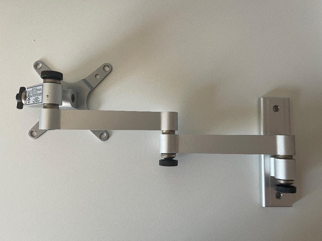 Sanus Full-Motion Wall Mount voor 13" tot 30" - TV / Monitor, Audio, Tv en Foto, Televisiebeugels, Zo goed als nieuw, Ophalen