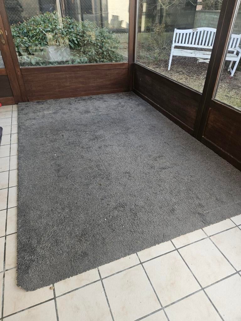 Donker grijs tapijt gebruikte staat, Huis en Inrichting, Ophalen, Grijs, Tapijt
