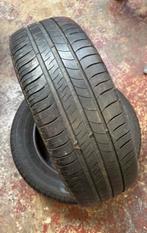 2 pneus Michelin ENERGY 205 60 R16 en très bon état., Autos : Pièces & Accessoires, Neuf, 4 Saisons, 16 pouces, Véhicule de tourisme