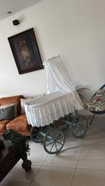 Vintage baby pram / wieg – decoratie & bruikbaar voor baby, Kinderen en Baby's, Babywiegjes en Ledikanten, Ophalen, Wieg