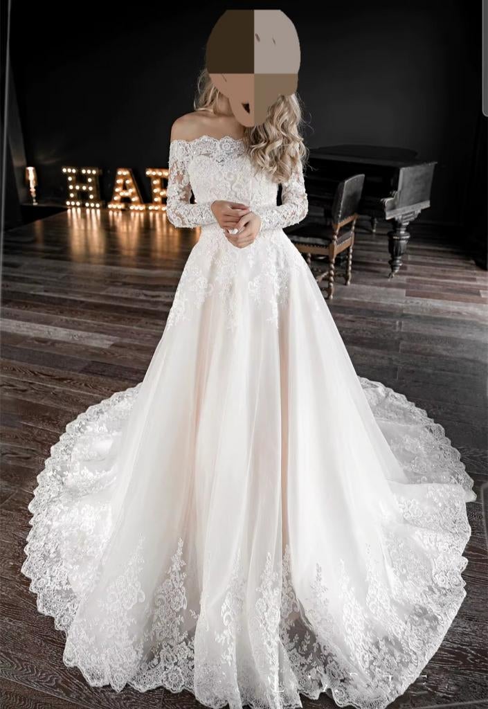 Nouvelle robe de mariée à vendre, Vêtements | Femmes, Vêtements de mariage & Accessoires de mariage, Enlèvement, Robe de mariée