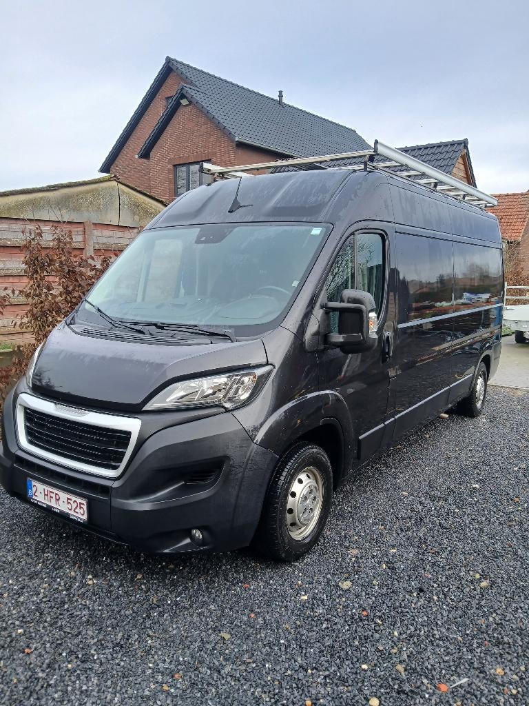 Peugeot boxer, Auto's, Bestelwagens en Lichte vracht, Automaat, 2500 kg, Zwart, Bedrijf