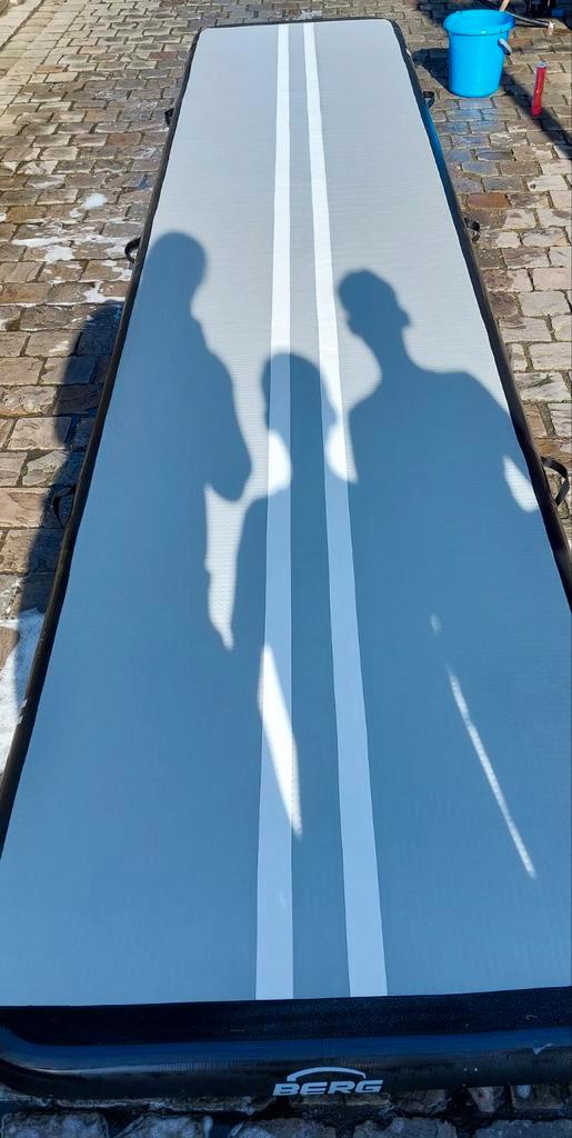 Airtrack 5 meter Berg, Sports & Fitness, Gymnastique, Enlèvement