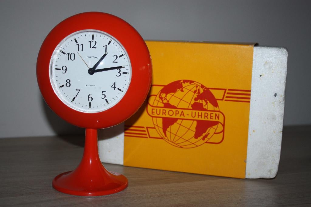 Retro klok , Europa-Uhren , perfecte staat , Duitsland, Ophalen of Verzenden, Huis en Inrichting