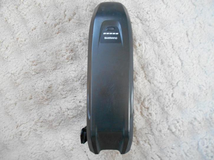 Te koop fietsbatterij SHIMANO 36V 11,6 AH 418 WH in nieuwsta, Fietsen en Brommers, Fietsaccessoires | Fietsaccu's, Zo goed als nieuw