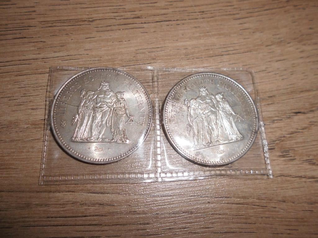 lot 2 pieces monnaie 50 francs hercule en argent 1976 + 1977, Timbres & Monnaies, Monnaies | Europe | Monnaies non-euro, Enlèvement ou Envoi
