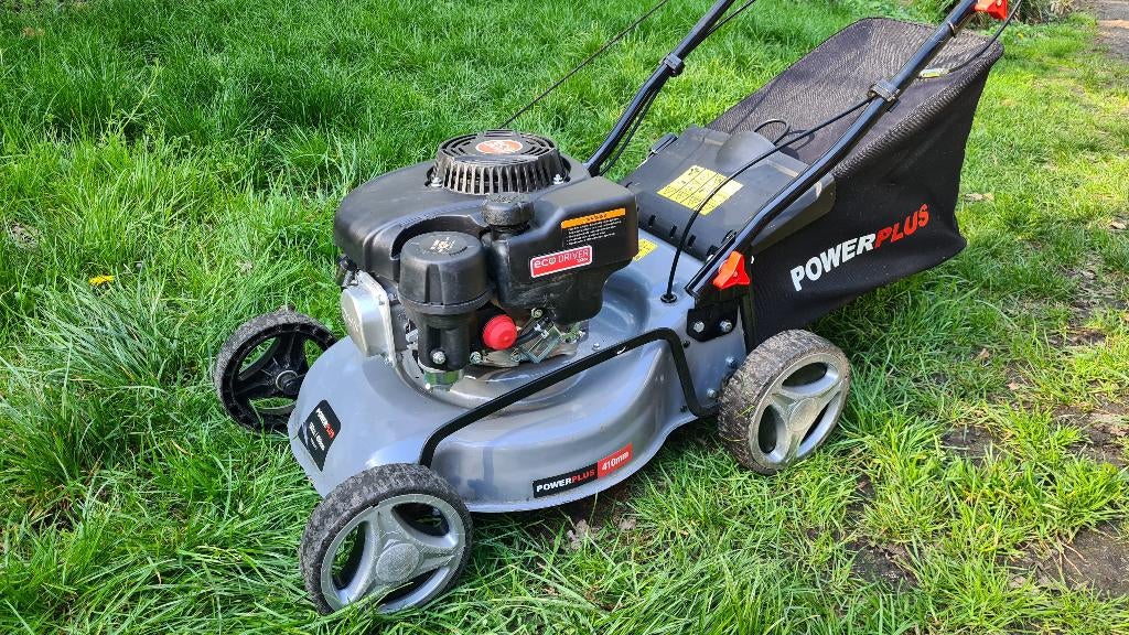 Grasmaaier Zelftrekker Mulchen 41 cm, Tuin en Terras, Grasmaaiers, Zo goed als nieuw, Benzine-grasmaaier, 40 t/m 49 cm, Cirkelmaaier