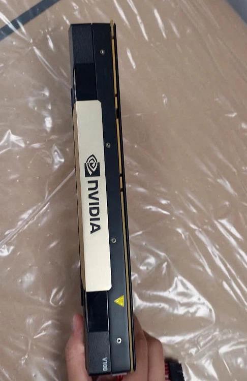 NVIDIA Tesla V100 16 GB HBM2 PCIe, Fietsen en Brommers, Fietsaccessoires | Fietsaccu's, Zo goed als nieuw, Ophalen of Verzenden