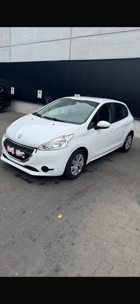 Peugeot 208 1.2 PureTech benzine – 2015 – 154.000 km, Auto's, Peugeot, Bedrijf, ABS, Adaptieve lichten, Airbags, Airconditioning