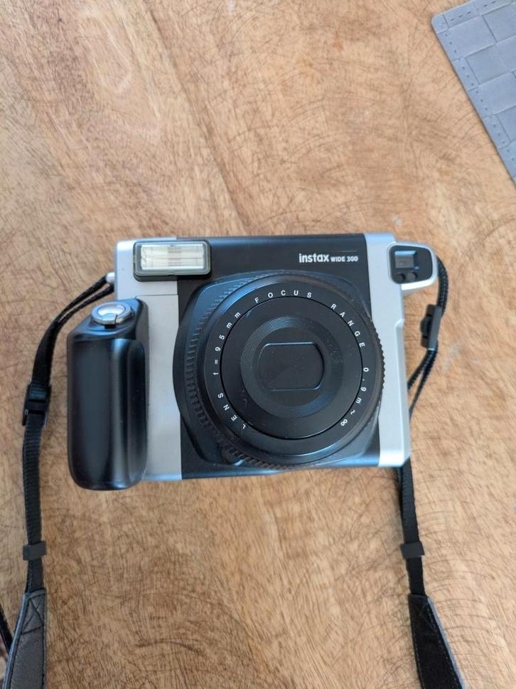 Fujifilm instax wide 300, Audio, Tv en Foto, Fotocamera's Analoog, Zo goed als nieuw, Polaroid, Fuji, Ophalen of Verzenden