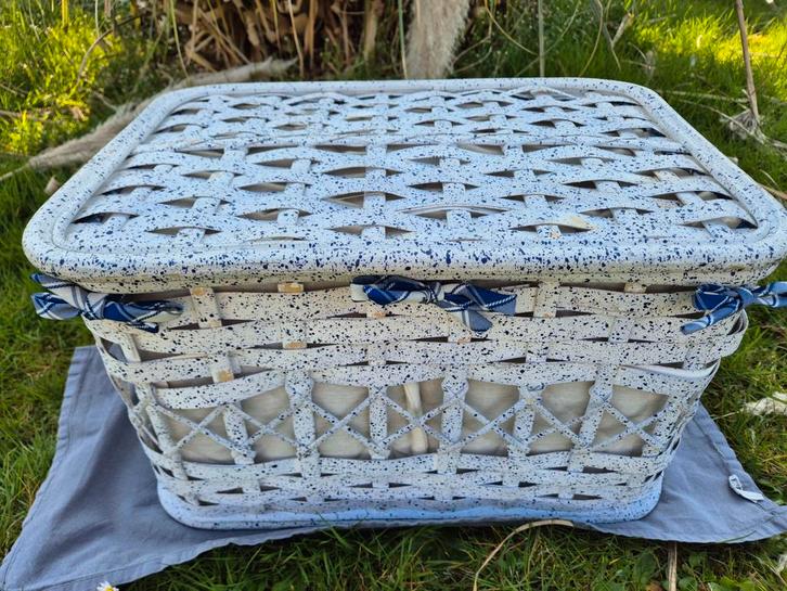 Malle en osier, Maison & Meubles, Accessoires pour la Maison | Coffres, Enlèvement