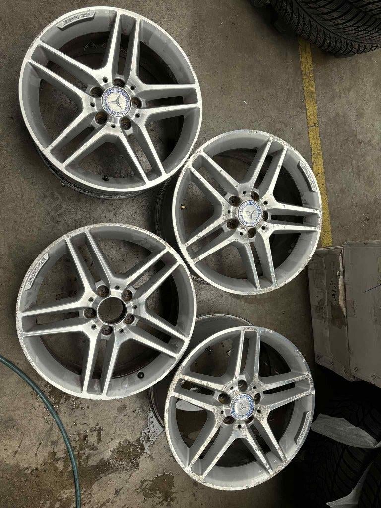 4 jantes alu amg r17 pouce pour mercedes classe c200, Autos : Pièces & Accessoires, Pneus & Jantes, Jante(s), Enlèvement