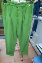 Broek nieuw groen geribd Essentiel mt 38 (28), Neuf, Taille 38/40 (M), Enlèvement ou Envoi, Essentiel Antwerp