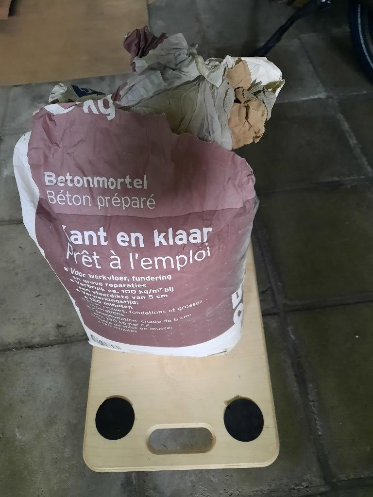 sac d'environ 20 kg de mortier de béton prêt à l'emploi, Enlèvement, Comme neuf