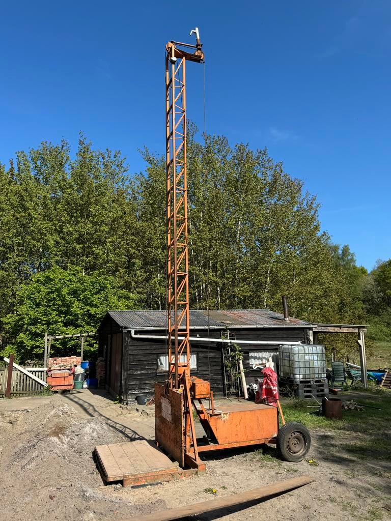 Bouwlift 220v (8m), Ophalen, Zo goed als nieuw, Bouwlift