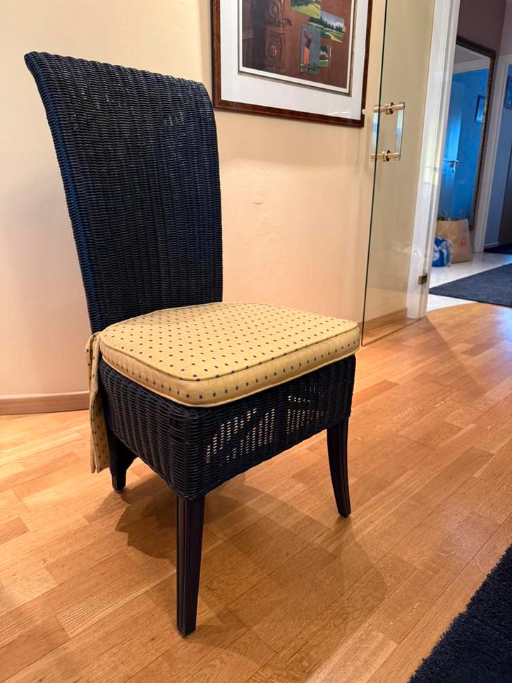 Elegante wicker stoel met kussen – Ambiente (6 stuks), Huis en Inrichting, Stoelen, Zo goed als nieuw, Stof, Ophalen