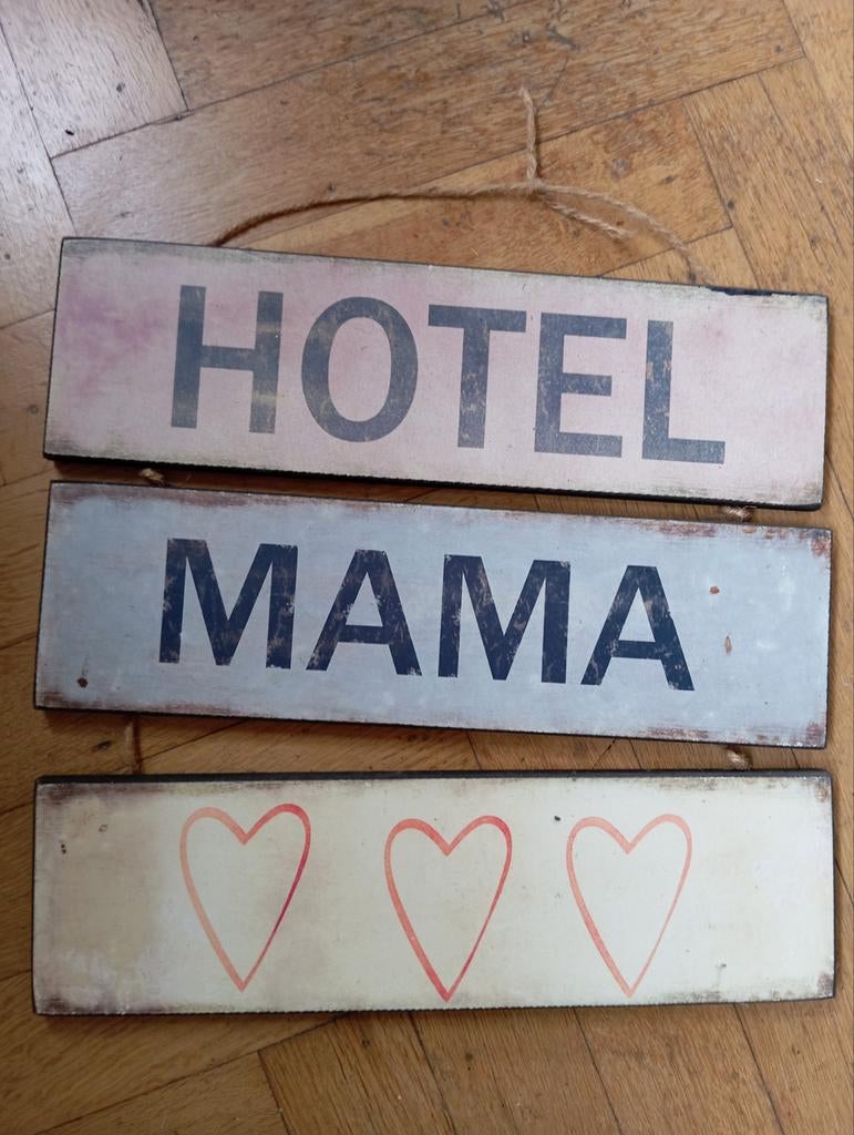 HOTEL MAMA, Ophalen of Verzenden