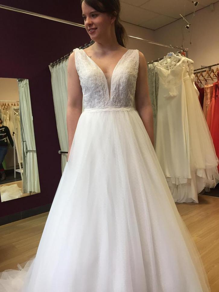 NIEUWE trouwjurk, nooit gedragen, zonder aanpassingen, Kleding | Dames, Trouwkleding en Trouwaccessoires, Zo goed als nieuw, Trouwjurk