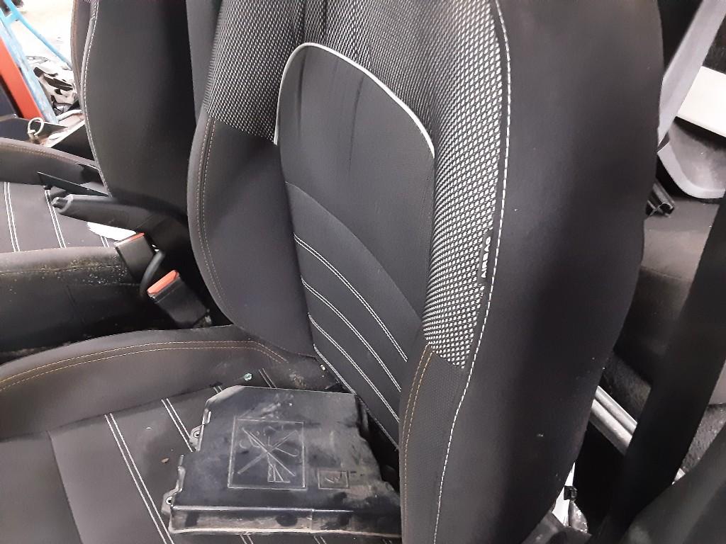 AIRBAG SIÈGE AVANT GAUCHE Dacia Sandero III (01-2019/-), Dacia, Mevr. I. Hauben, Utilisé, Rue de l'Espoir 34 34
4030  GRIVEGNÉE, BE