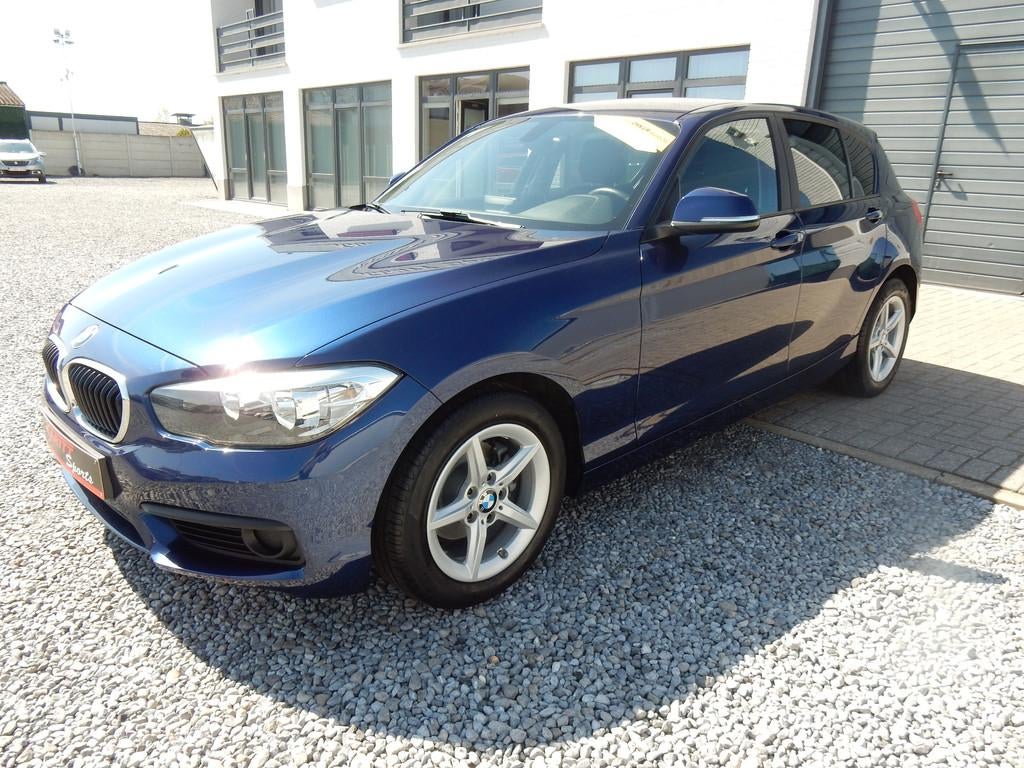 BMW 1-reeks 116i GPS /sensoren v+a /speedlimit (bj 2019), Auto's, 1305 kg, Gebruikt, Euro 6, Blauw
