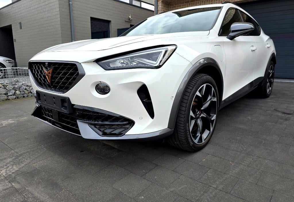 CUPRA FORMENTOR VZ e-Hybrid 1.4 - DCC- 360 - ACC - KEYLESS, Auto's, Cupra, Formentor, Leder en Stof, Wit, Bedrijf