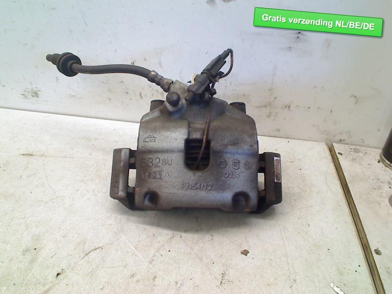 ETRIER DE FREIN AVANT DROIT Fiat 500 (312) (51938117), Dhr. R. de Gouw, Utilisé, Fiat, De Bloemendaal 21 21
5221 EB  'S HERTOGENBOSCH, NL