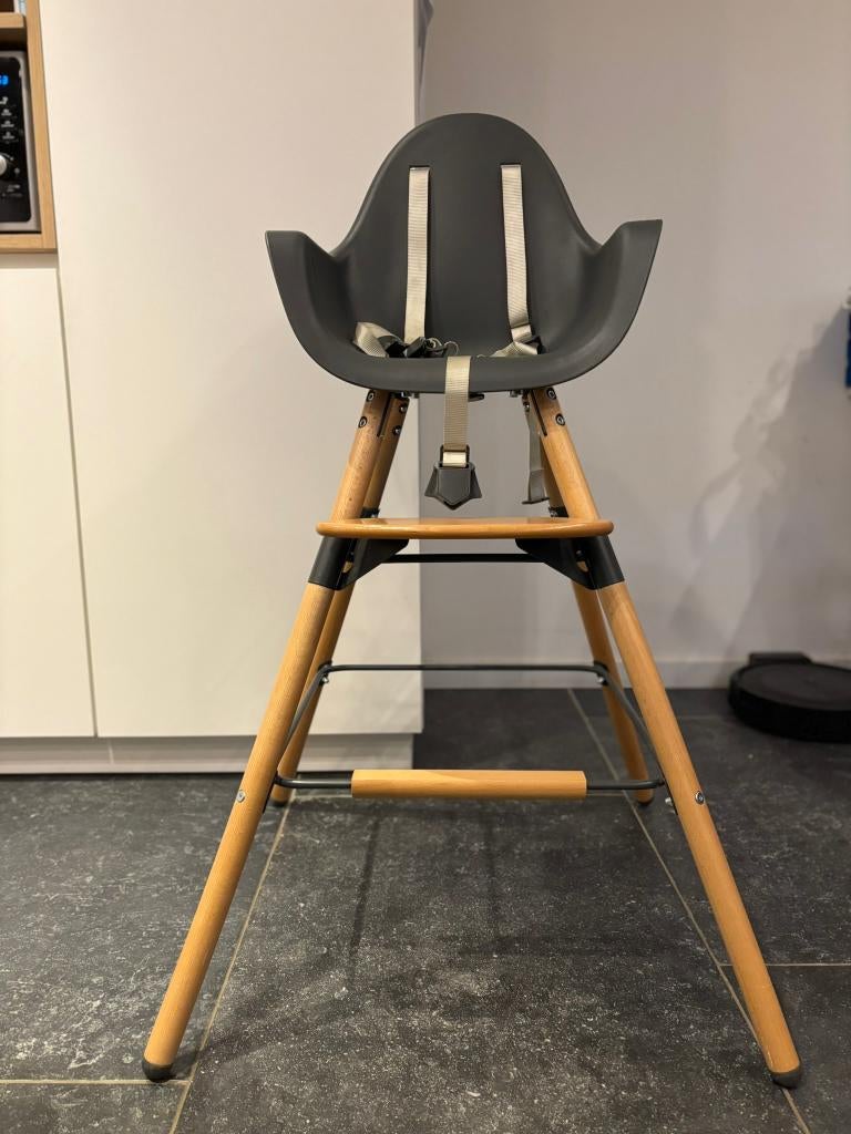 Kinderstoel Childhome Evolu 2 incl. verlengstukken + tafel, Ophalen, Zo goed als nieuw, Meegroeistoel, Gordel(s)