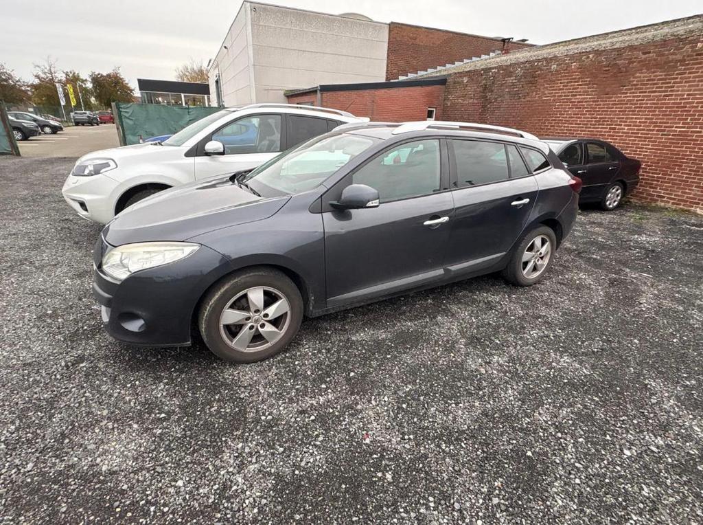 Renault megane 1.5 dci 195000 km‼️PRÉVOIR EMBRAYAGE‼️06/2010, Autos, Renault, Achat, Boîte manuelle, 5 portes, Capteur de stationnement