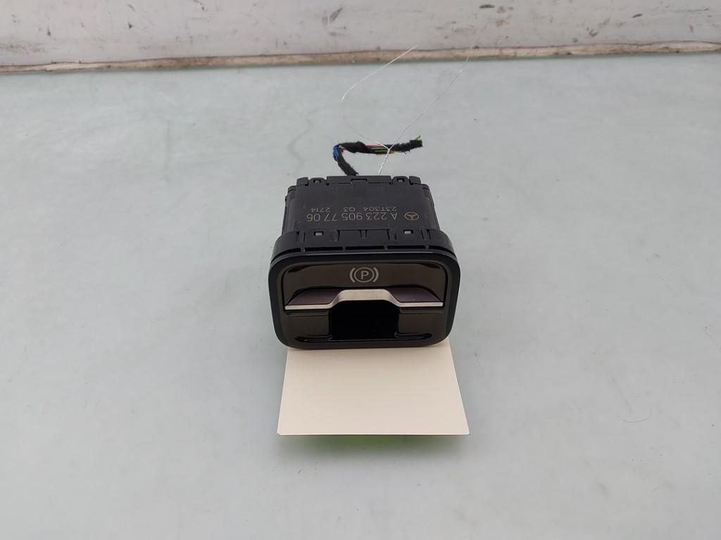 HANDREMSCHAKELAAR Malibu (|A2239057706|A22390577069J32|), Dhr. J. Ham, Gebruikt, Chevrolet, Administratie@autoham.nl