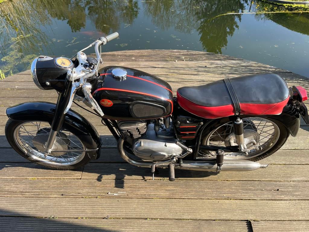 Pannonia 250, Motoren, Bedrijf, Overig, 11 kW of minder, 1 cilinder