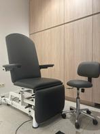 Behandelstoel + kruk, Sport en Fitness, Ophalen, Zo goed als nieuw
