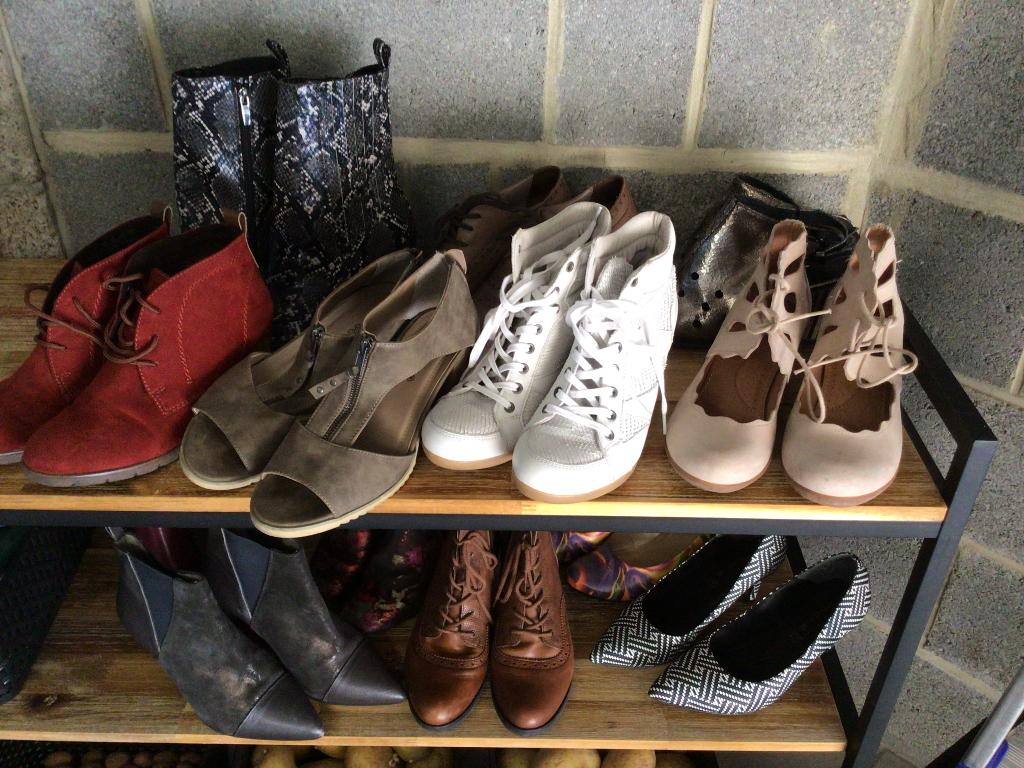 Lot de 10 paires de chaussures 38, Enlèvement