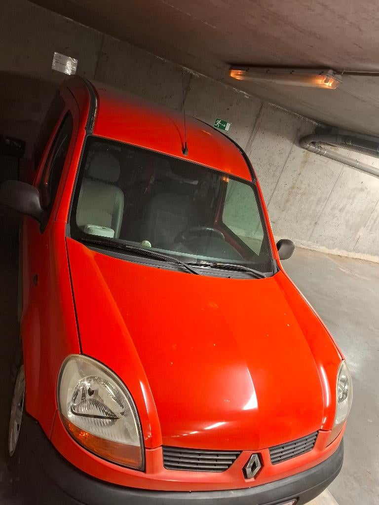 Renault kangoo - diesel - perfecte staat - export, Auto's, Bestelwagens en Lichte vracht, Particulier, Radio, Schuifdeur, Renault