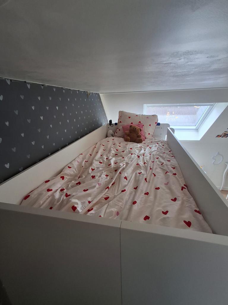 Hoogslaper, Huis en Inrichting, Slaapkamer | Complete slaapkamers, Zo goed als nieuw, Ophalen