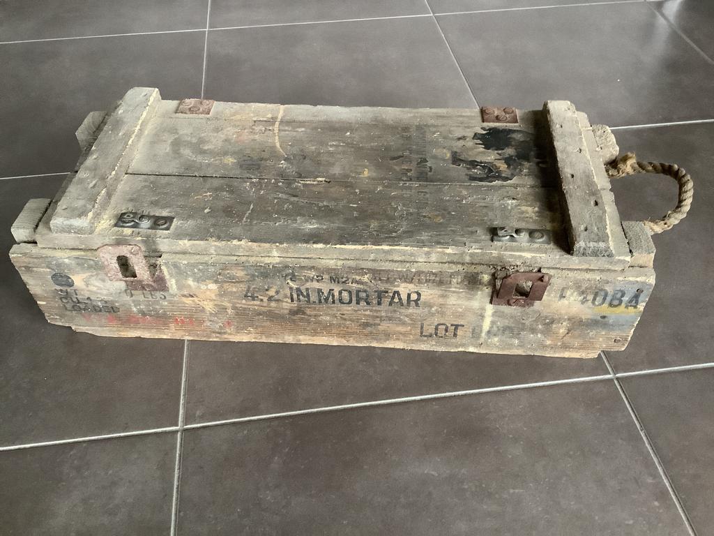 Caisse de village terrain authentique ww2 US, Collections, Enlèvement ou Envoi