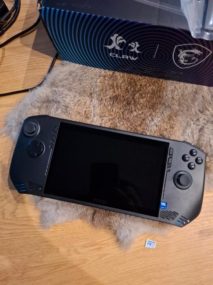 MSI Claw A1 Ultra 5 met 1tb sd kaart, Games en Spelcomputers, Spelcomputers | Overige, MSI, Ophalen