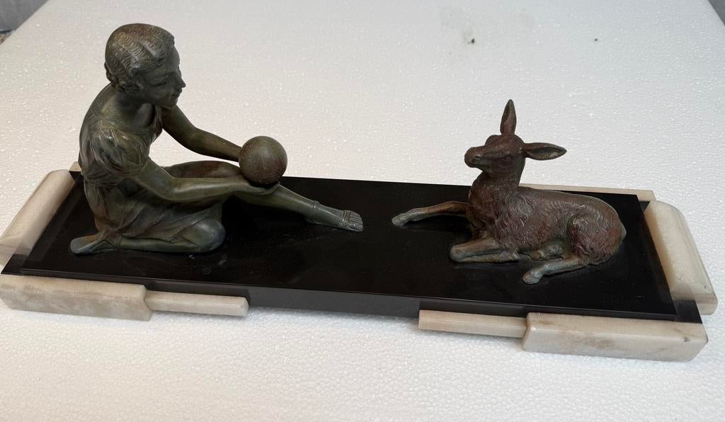 Elegante au chevreau, Enlèvement ou Envoi