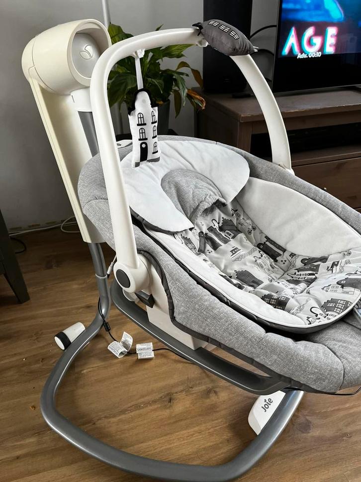 Joie wip- en schommelstoel, Kinderen en Baby's, Wipstoeltjes, Zo goed als nieuw, Schommelstoel, Ophalen