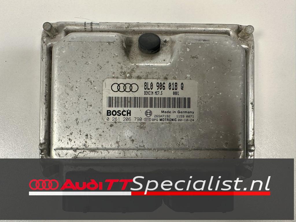 Audi TT motor regelapparaat ecu computer 8L0906018Q, Autos : Pièces & Accessoires, Électronique & Câbles, Audi, Utilisé, Enlèvement ou Envoi