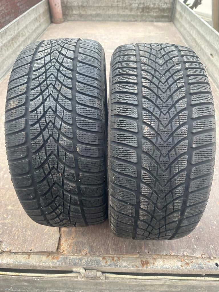 2 Dunlop d'hiver 235/45/17 97V, Pneus hiver, Véhicule de tourisme, Enlèvement, Pneu(s)