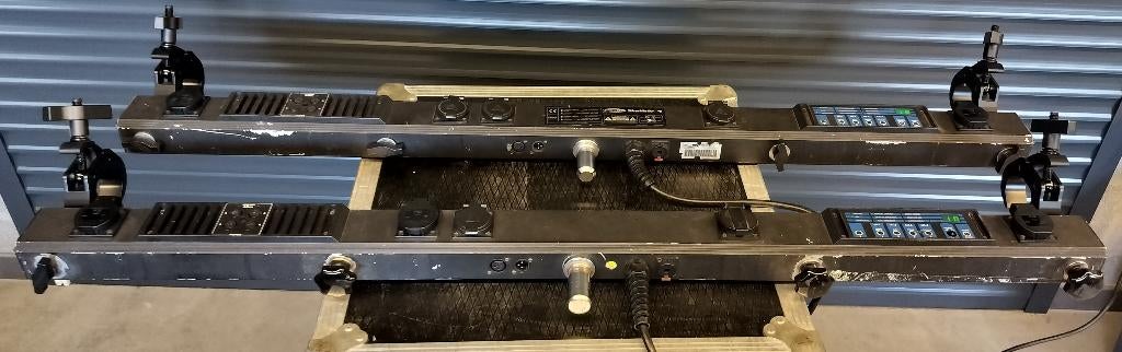2x 4 barres DMX « Showtec Showbar 4 » (prix pour les 2), Musique & Instruments, Lumières & Lasers, Utilisé, Lumières, Enlèvement