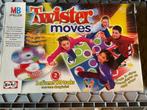 Gezelschapsspel Twister Moves MB, Hobby en Vrije tijd, Ophalen of Verzenden, Zo goed als nieuw, MB SPELLEN