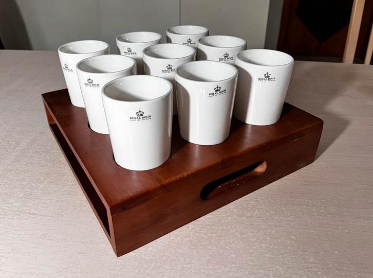 10 tasses Royal Boch avec plateau en bois – Porcelaine belge, Antiek en Kunst, Antiek | Keramiek en Aardewerk, Ophalen