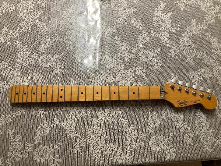 Manche Fender Strat Plus 1989, Musique & Instruments, Instruments | Pièces, Utilisé, Guitare électrique, Enlèvement ou Envoi