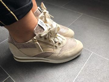 DL Sport - Sneakers - beige - maat 38 beschikbaar voor biedingen
