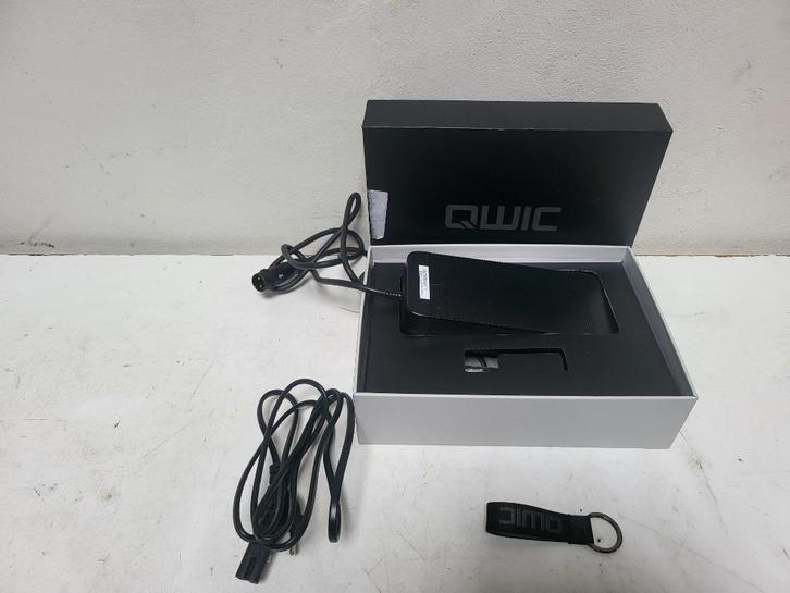 E-Drive Oplader | voor Qwic Premium | Snellader, Fietsen en Brommers, Fietsaccessoires | Fietskleding, Nieuw, S, Ophalen of Verzenden